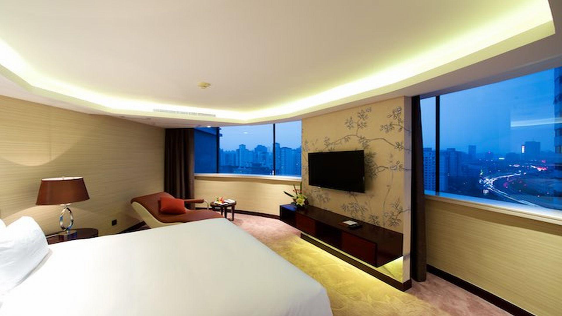 Mercure Shanghai Royalton Exterior photo